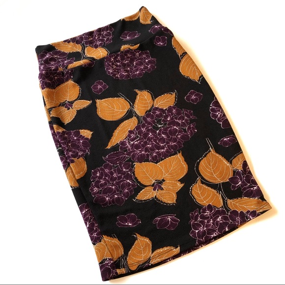LuLaRoe Dresses & Skirts - LuLa Roe tube/pencil Skirt | size extra small